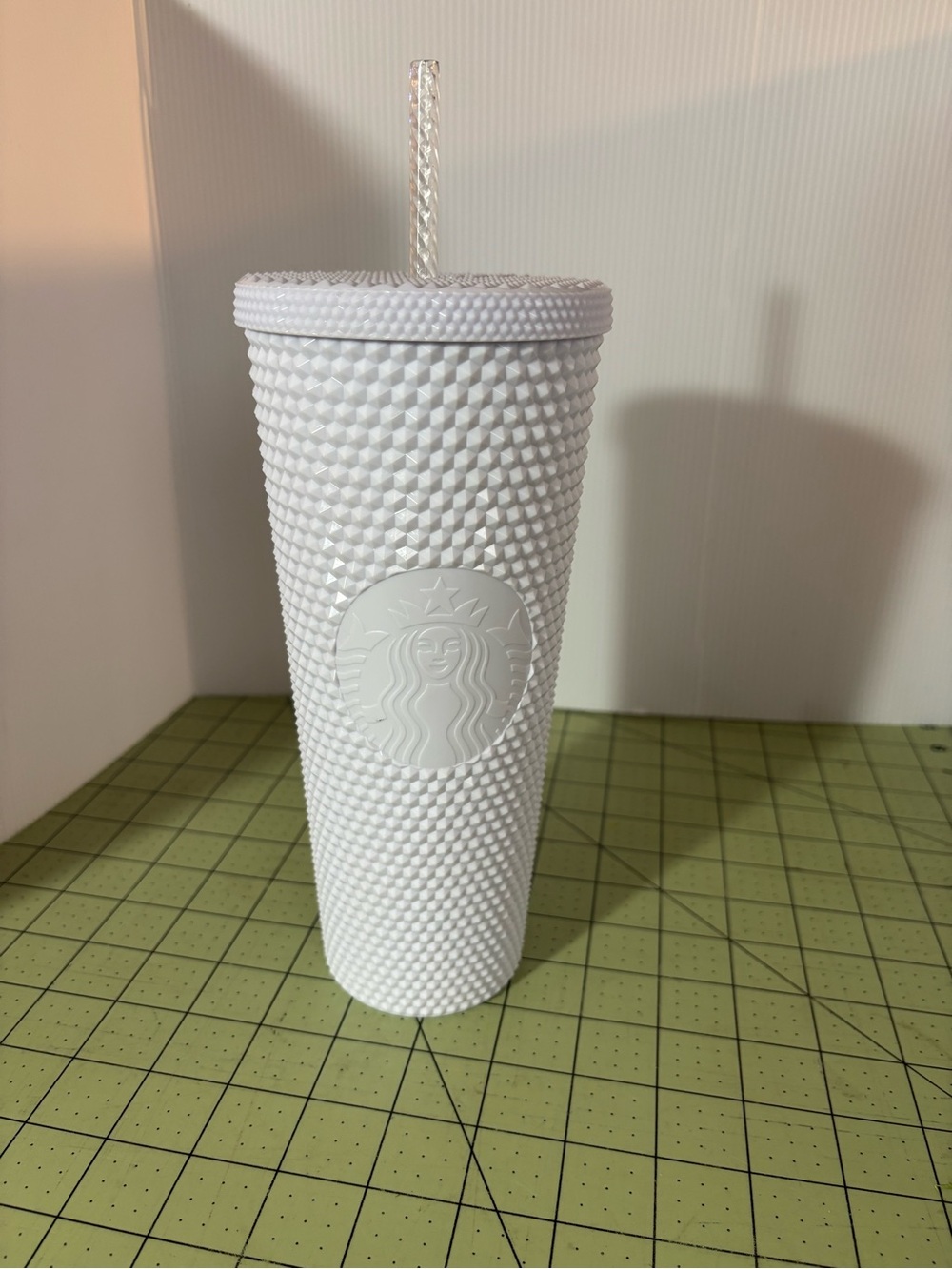Starbucks Spring 2024 Studded White Glossy Venti 24oz Tumbler Cup